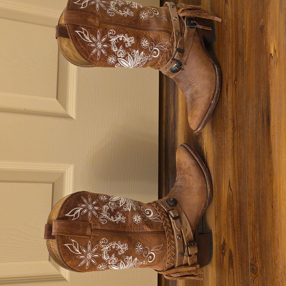Brown Embroidered Women's Cowboy Boots By Shyanne